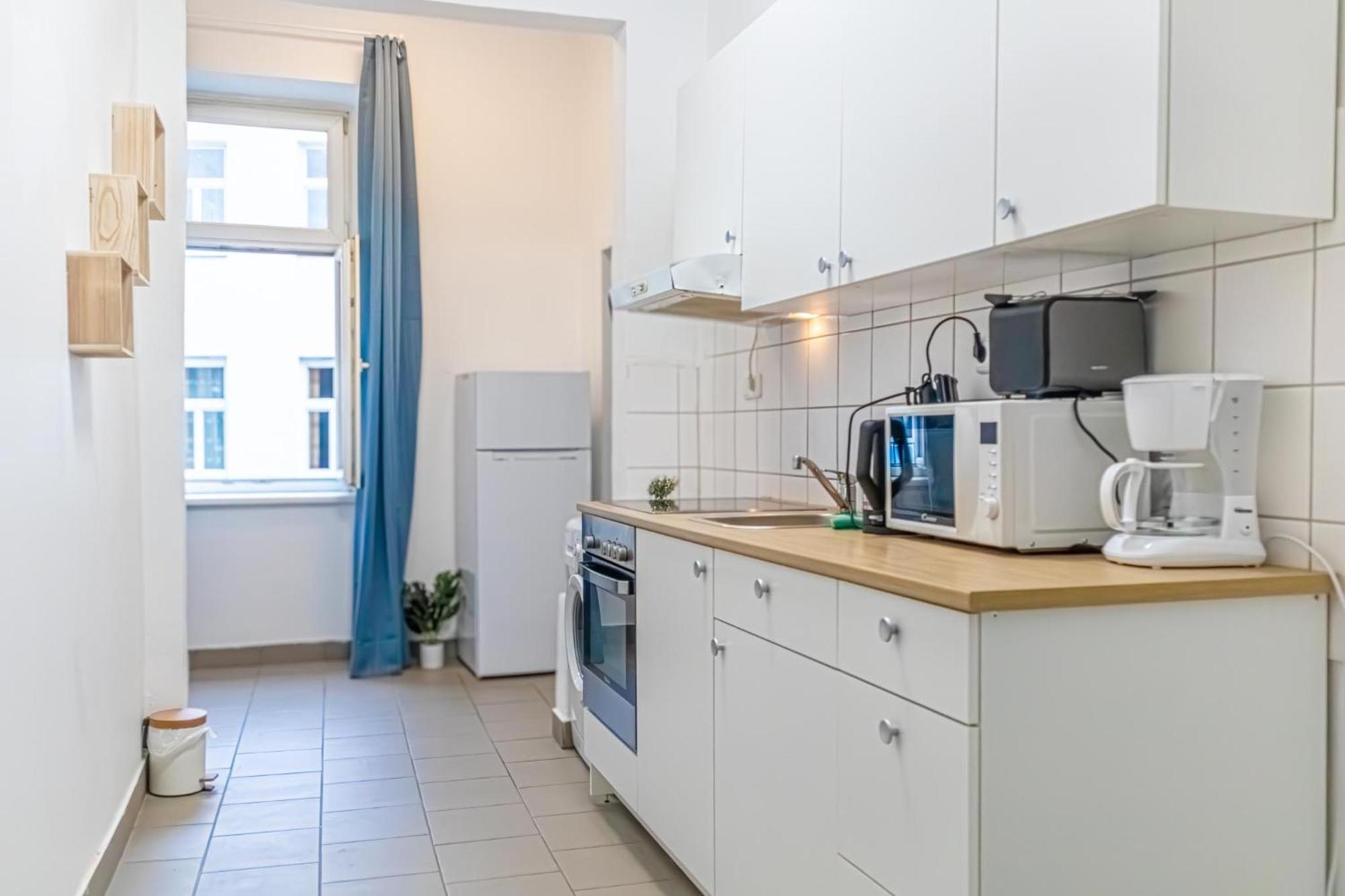 Basic 2br Perfectly Connected&well Positioned Apartment Wien